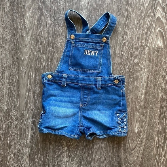 DKNY girl denim shortalls. Size 3T - Picture 1 of 7